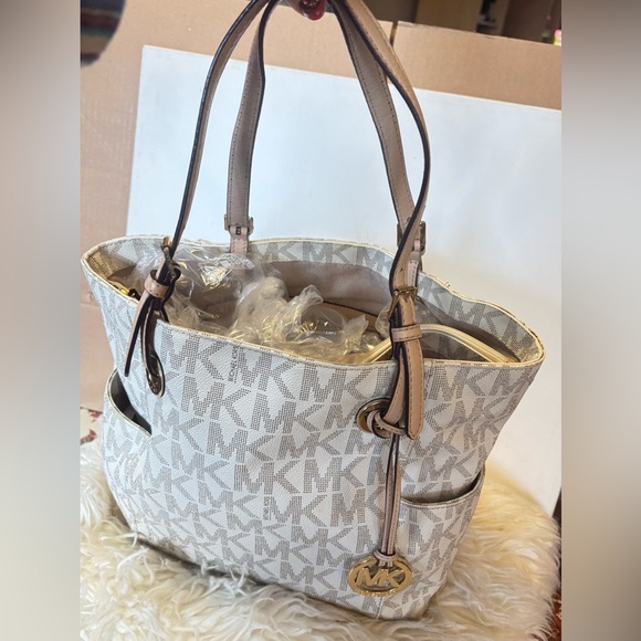 Michael kors white signature coated canvas and leather jet set tote - Picture 12 of 15